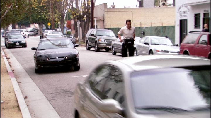 Gob raced to confront Tio,  with Michael in hot pursuit.