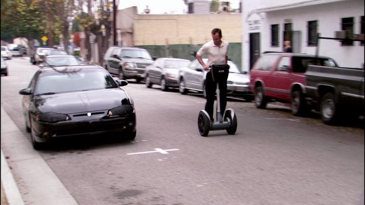 Gob raced to confront Tio,  with Michael in hot pursuit.