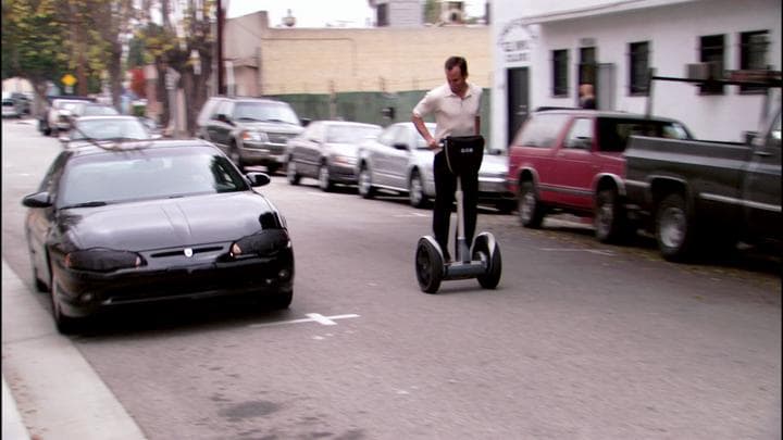 Gob raced to confront Tio,  with Michael in hot pursuit.