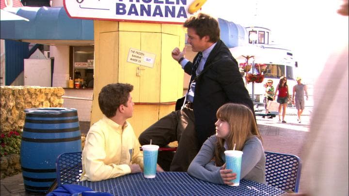 Hey, guys. What's going on?  Why's the banana stand closed?