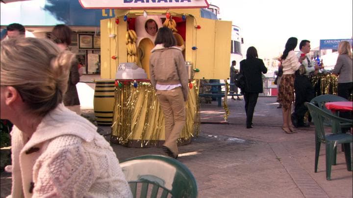 Later, Gob was inside the banana stand...