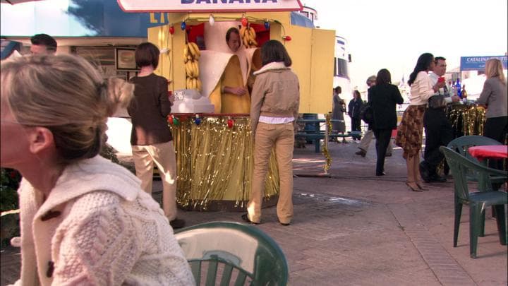 Later, Gob was inside the banana stand...