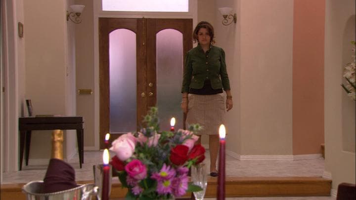 Moments later, Maeby prepared to tell  Steve she wasn't ready for romance.