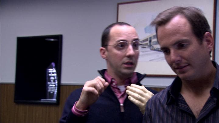 - It's a stupid idea.  - Uh. I'll build it with you, Gob.