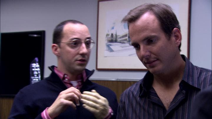 - It's a stupid idea.  - Uh. I'll build it with you, Gob.